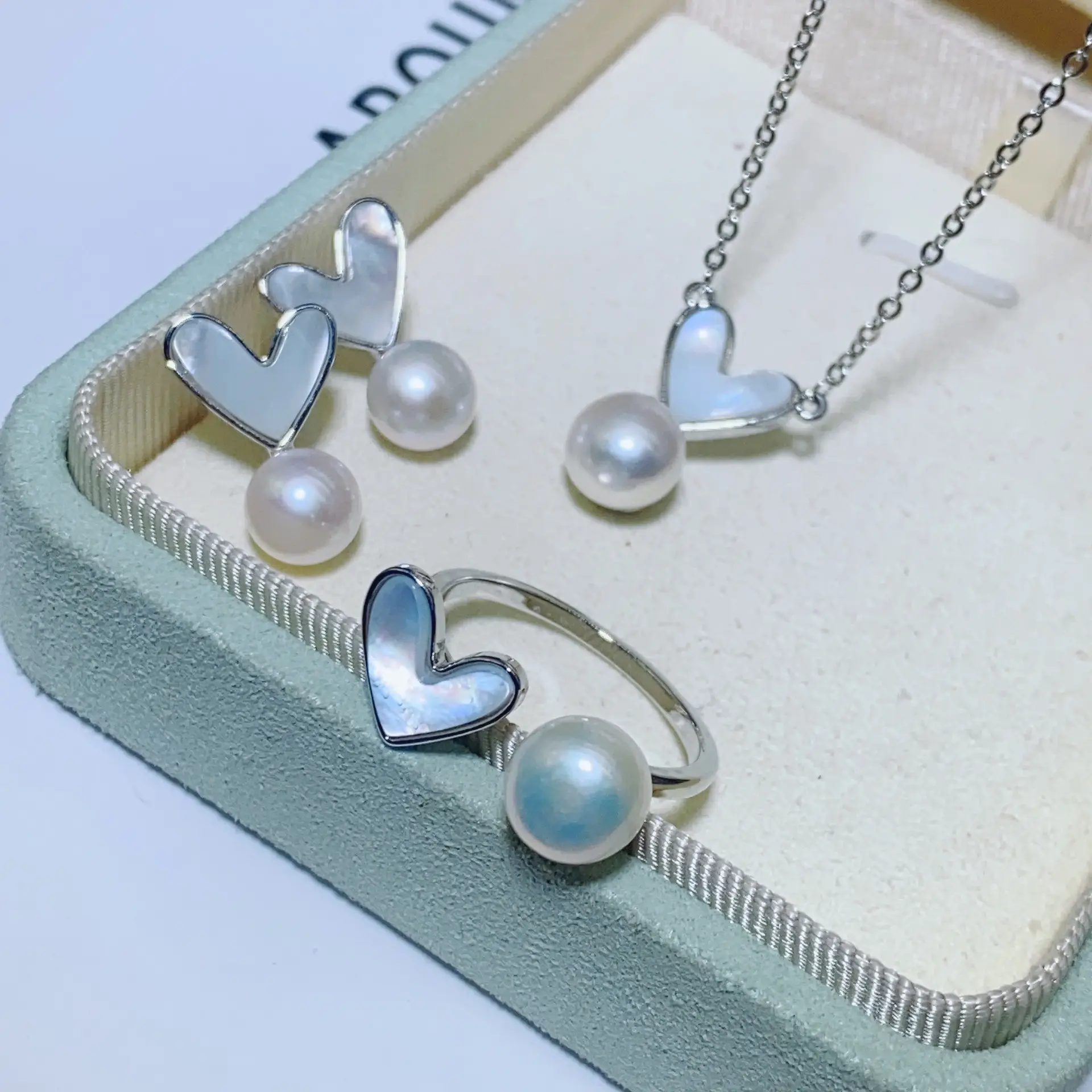 Zhuji Pearl Heart Necklace Set for Women