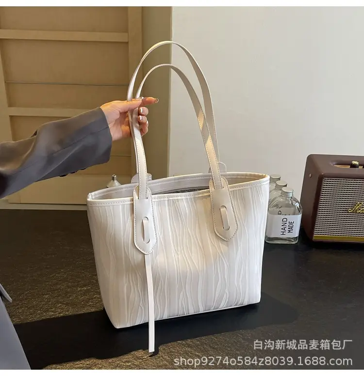 Women's Beige Ribbed Shoulder Bag Large Capacity 2026 — feature 13