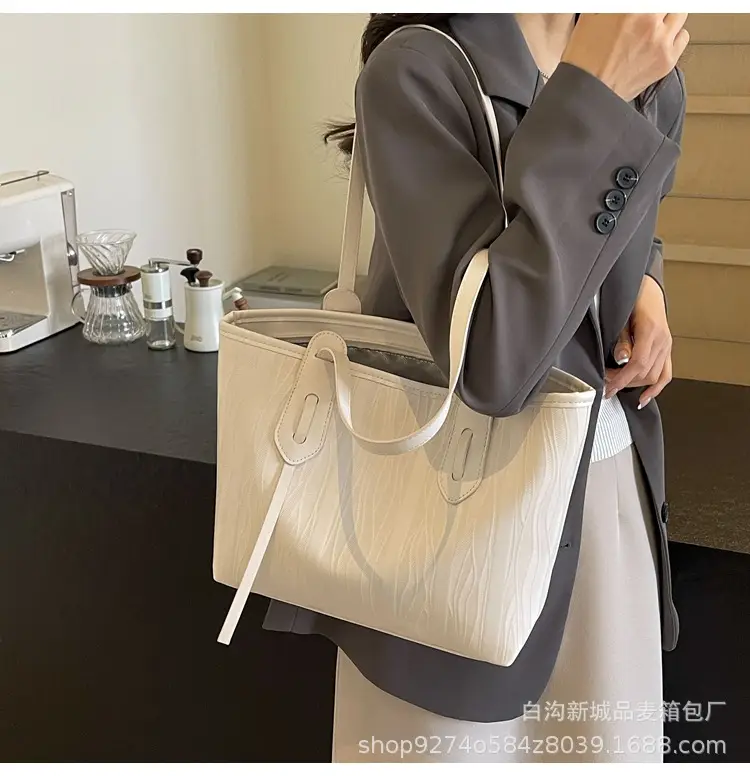 Women's Beige Ribbed Shoulder Bag Large Capacity 2026 — feature 15
