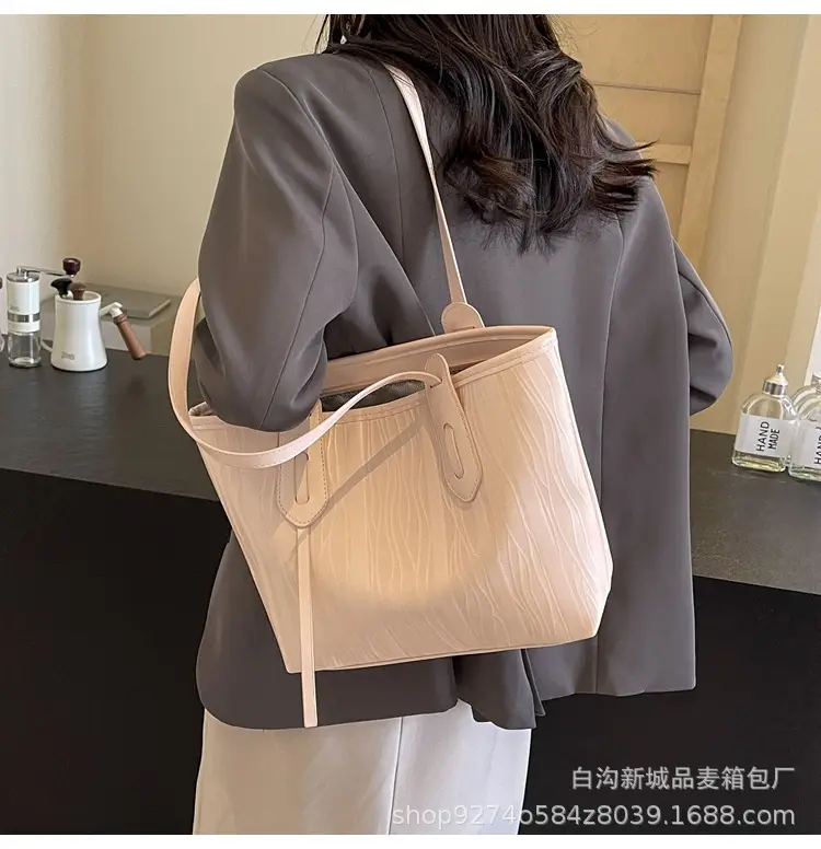 Women's Beige Ribbed Shoulder Bag Large Capacity 2026 — feature 20