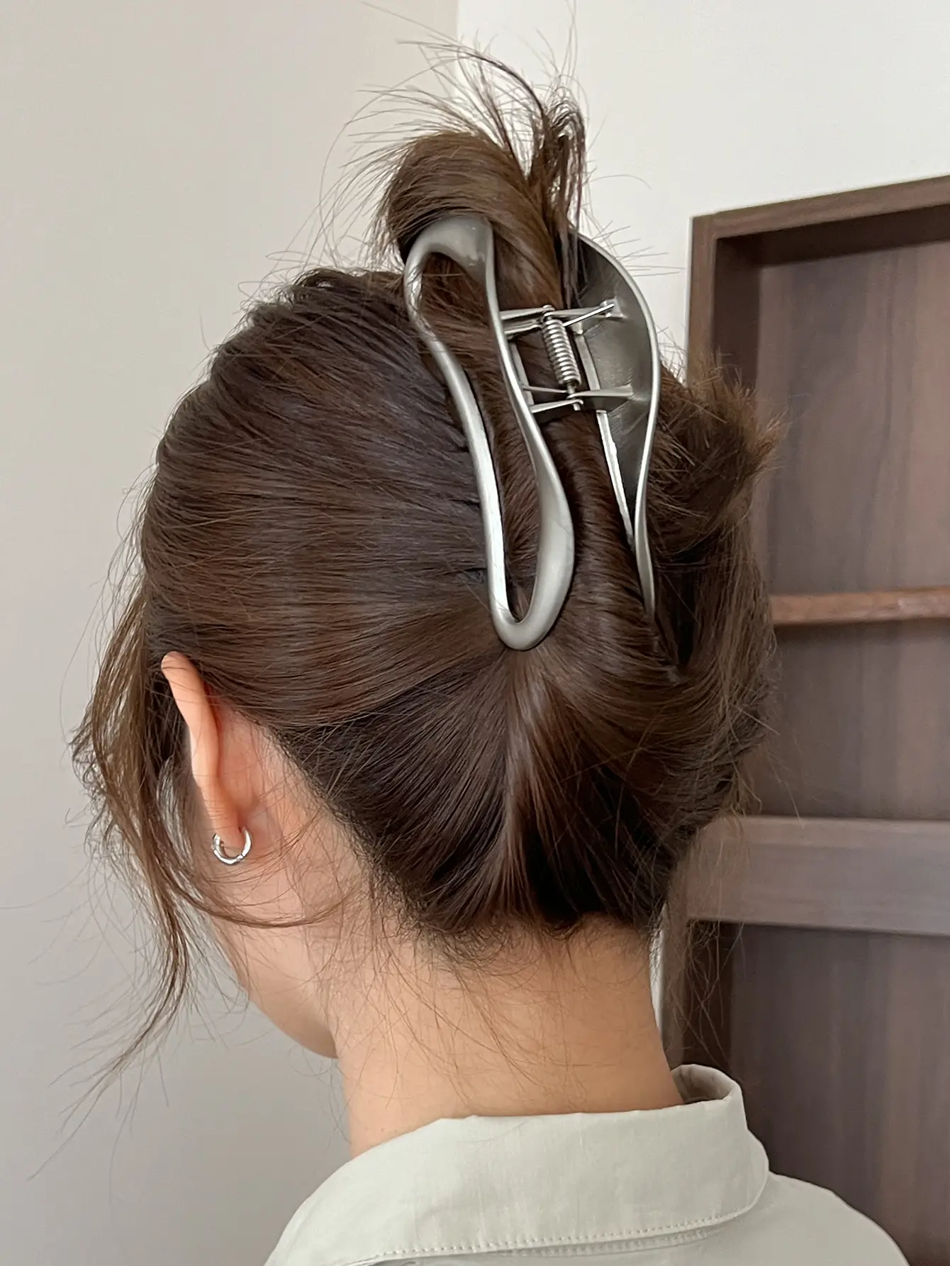 Unusual Silver Gray Hairpin Clip for Women — feature 12