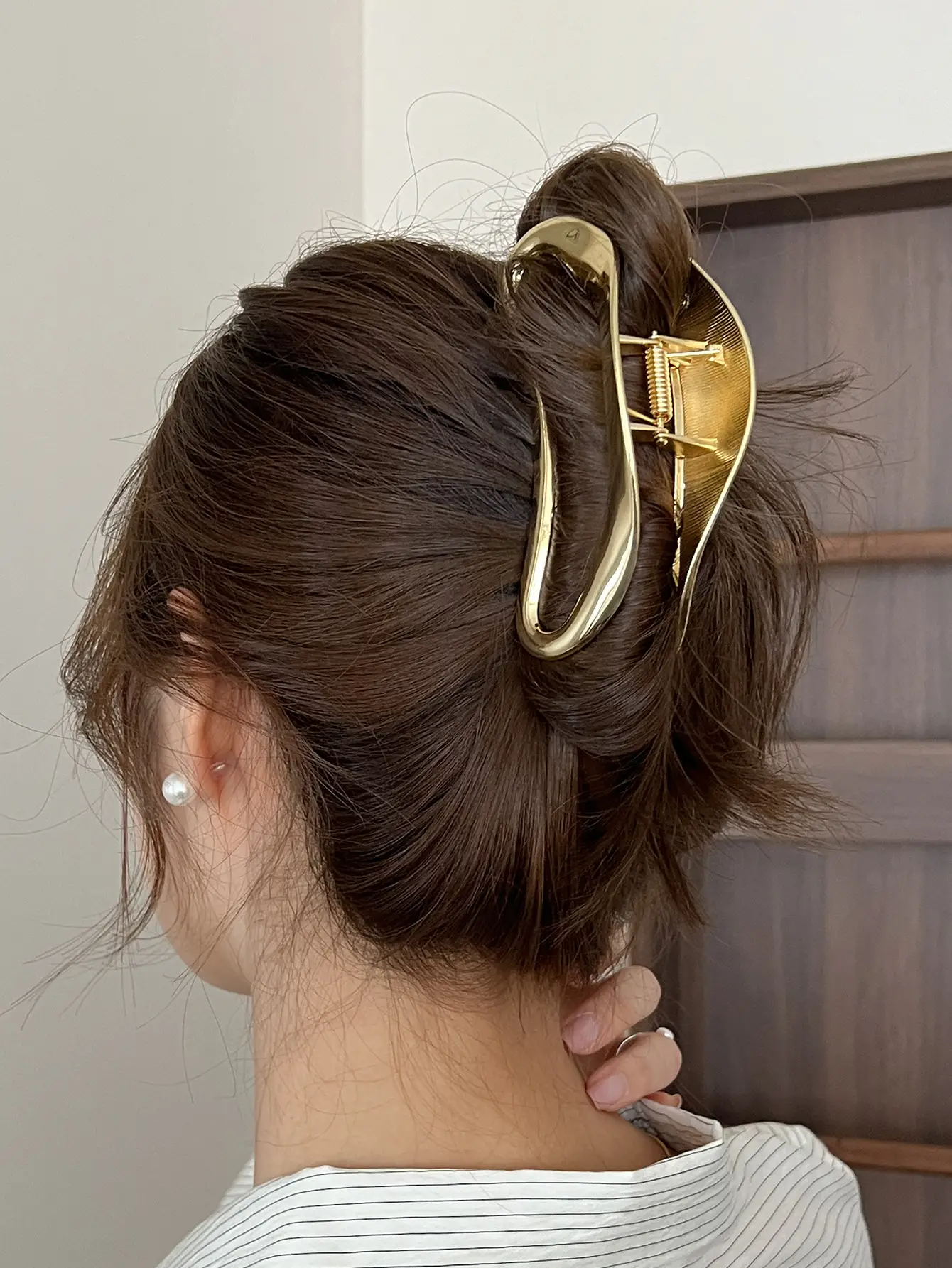 Unusual Silver Gray Hairpin Clip for Women — feature 6