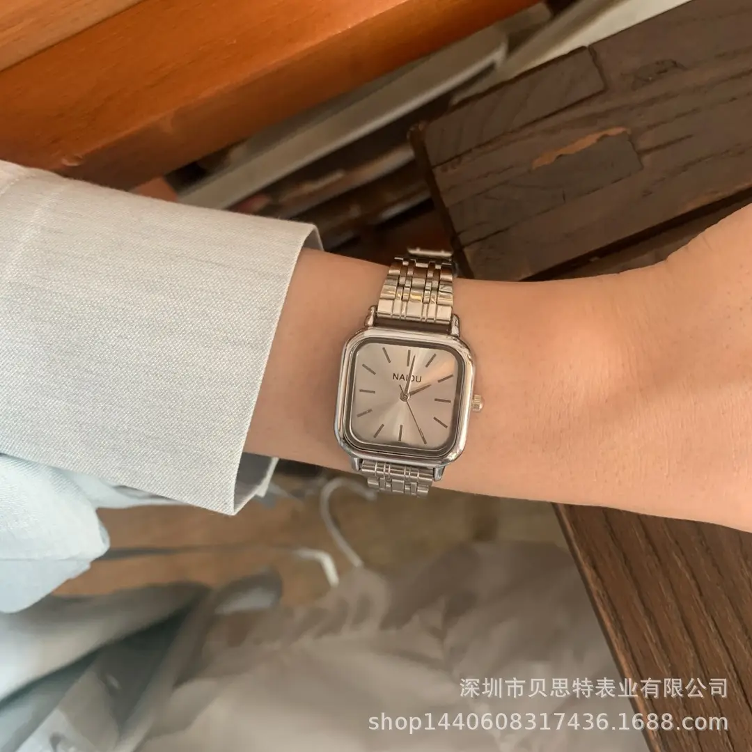 Hot-Selling Cold Style Square Small Dial Watch for Women Ins High-End Simple Elegant Student Steel Band Quartz Watch — feature 15