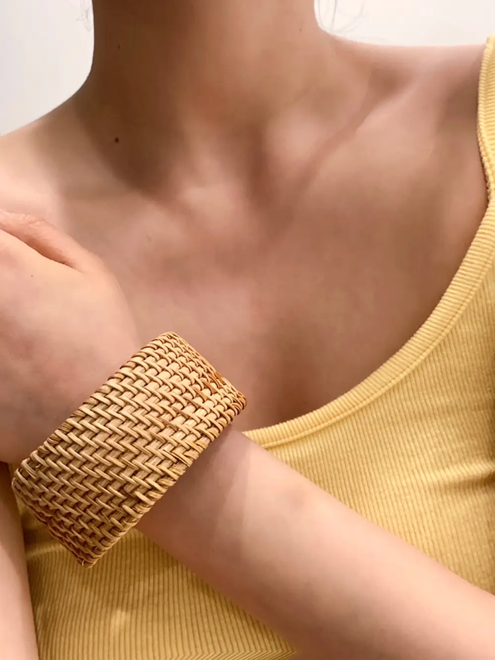 Cross-border Hot-selling Ethnic Style Woven Rattan Bracelet Retro Classic Round All-match Bracelet Fashion Commuter Bracelet — feature 8