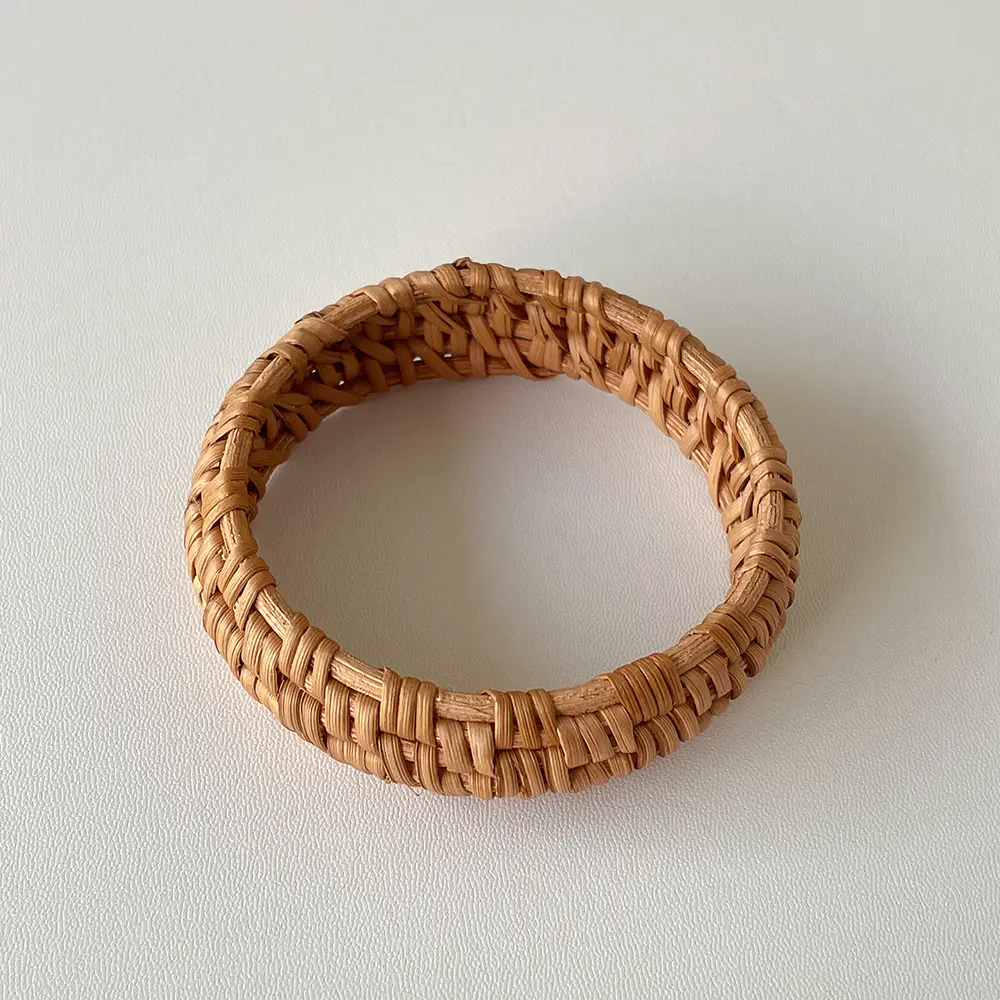 Cross-border Hot-selling Ethnic Style Woven Rattan Bracelet Retro Classic Round All-match Bracelet Fashion Commuter Bracelet