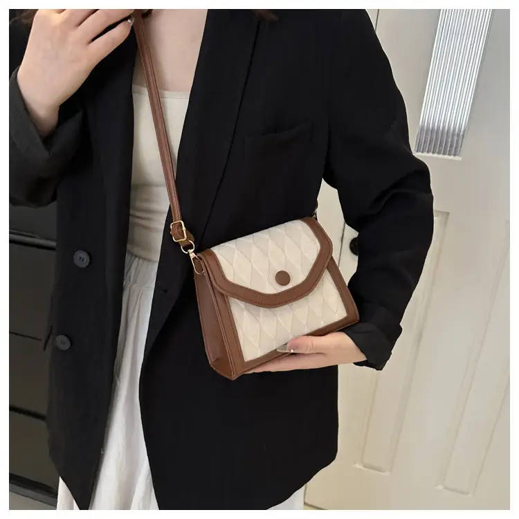 Women's Rhombic Shoulder Bag Black Beige 2024 Spring — feature 21
