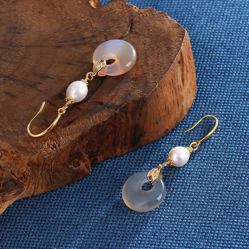 Vintage Pearl Earrings with Buckle Design - Image 4