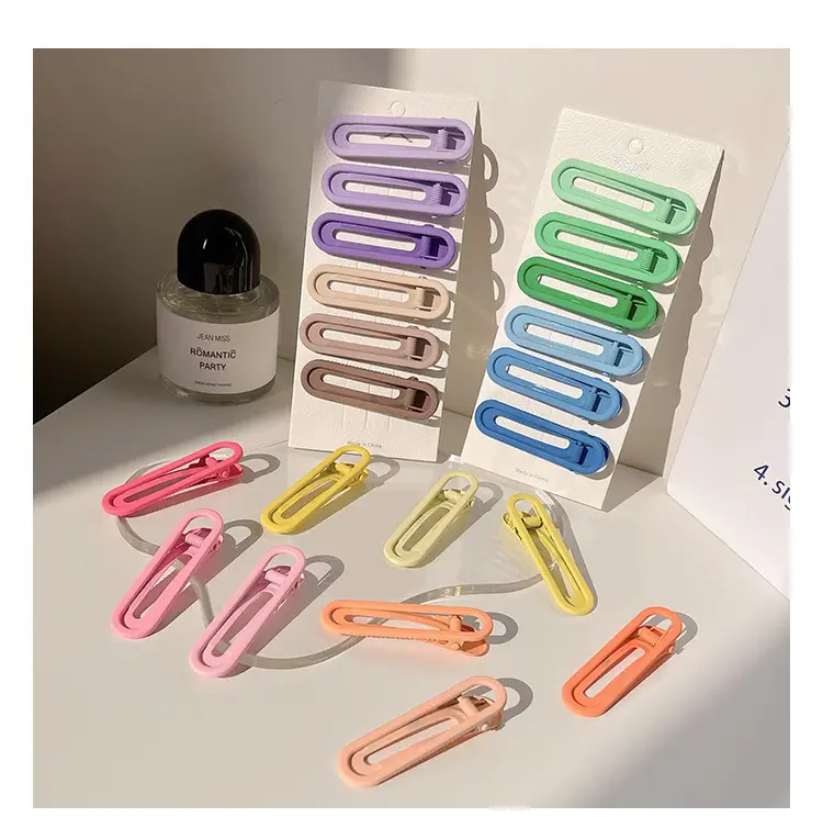 Colorful One-Carrot Hair Clips for Girls — feature 2
