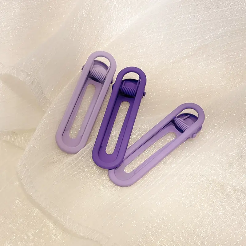 Colorful One-Carrot Hair Clips for Girls - Image 4