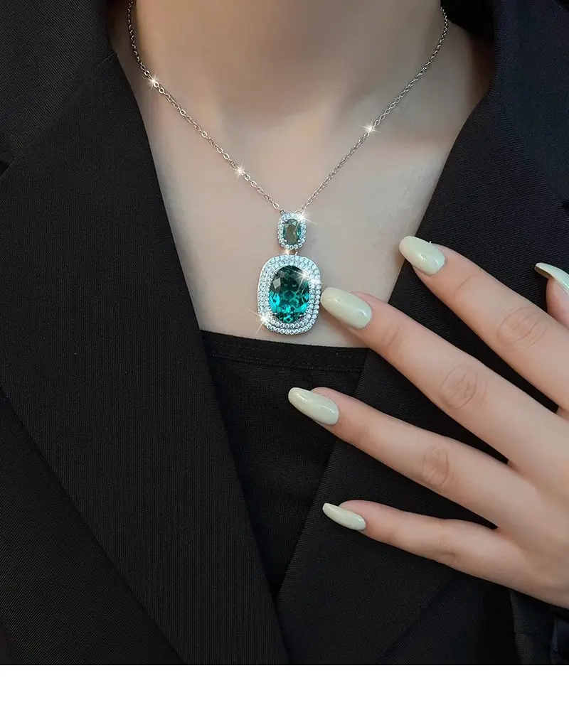 Green Crystal Treasure Ring for Women — feature 9