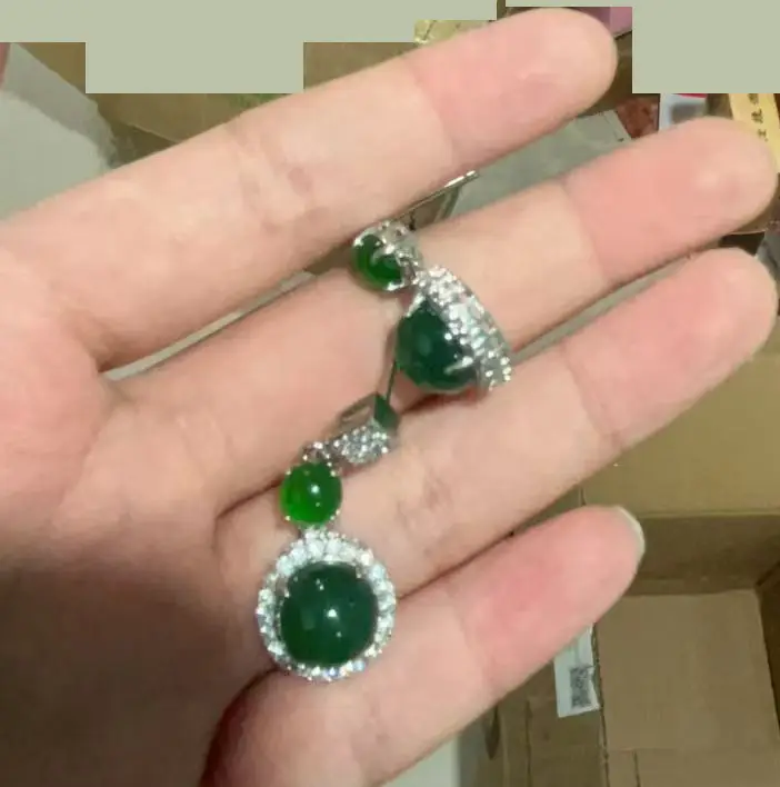 Natural Ice Green Chalcedony 3-Piece Jewelry Set — feature 1