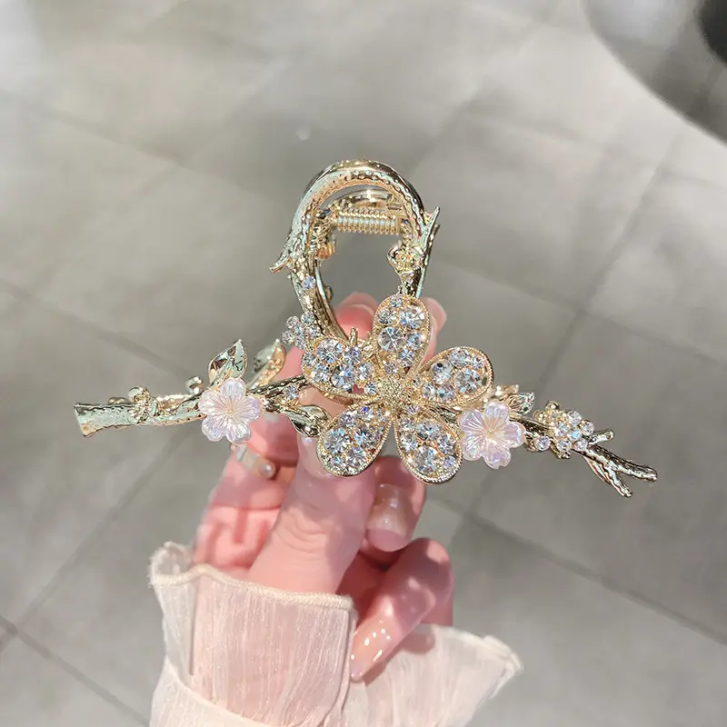 Exquisite Branch Rhinestone Hairpin with Large Grip Clip - Image 3
