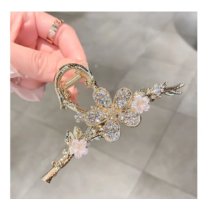 Exquisite Branch Rhinestone Hairpin with Large Grip Clip — feature 2
