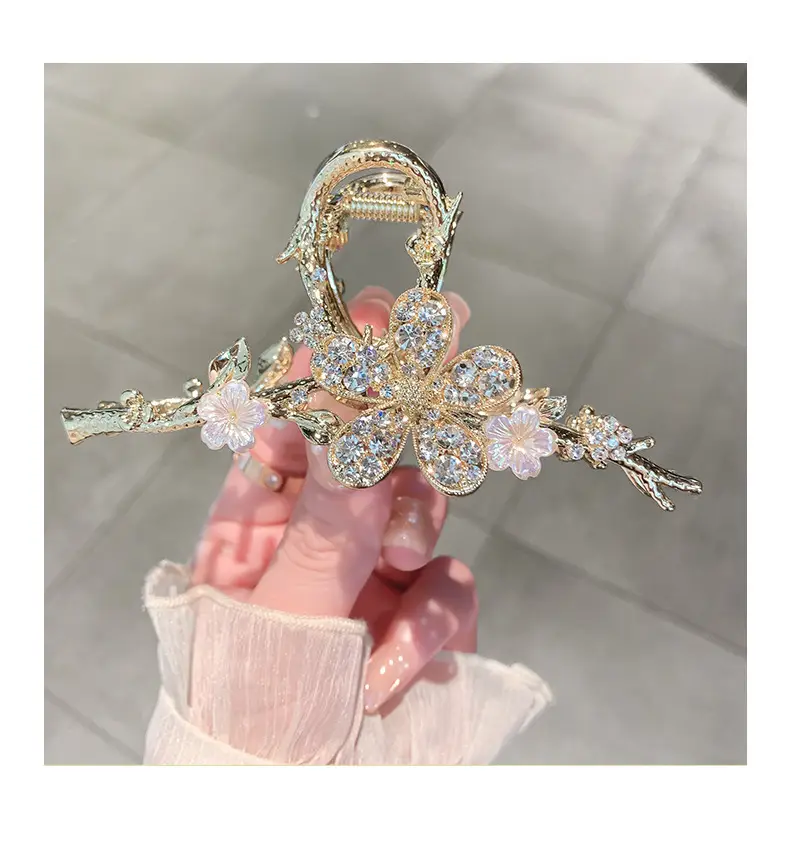 Exquisite Branch Rhinestone Hairpin with Large Grip Clip — feature 5