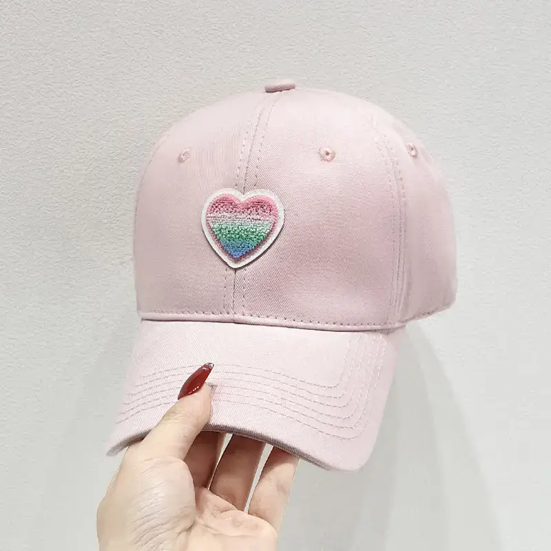 Women's White Heart Embroidered Baseball Cap - Image 3