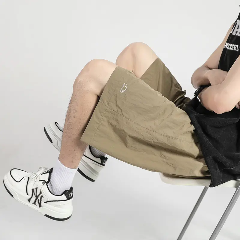 Men's Crumpled Shorts Summer Wear Brown - Image 3