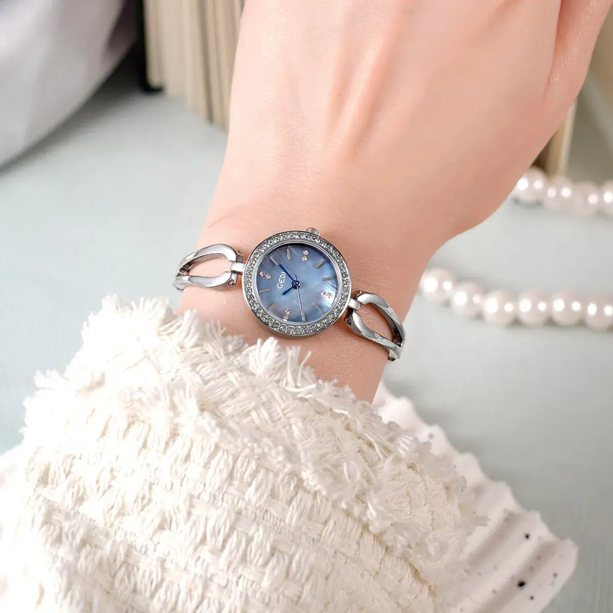 Goldie Light Diamond Studded Women's Quartz Watch - Image 5