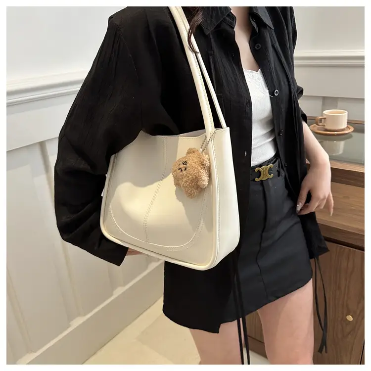 Women's Pink Leather Shoulder Bag 2024 Spring New — feature 8