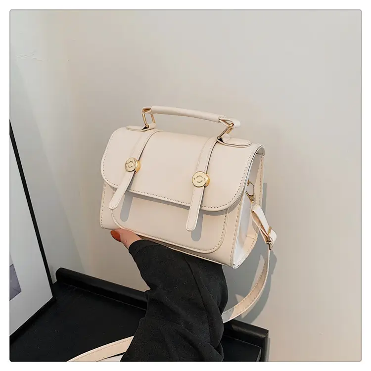 Black Retro Square Shoulder Bag 2024 Spring — feature 24