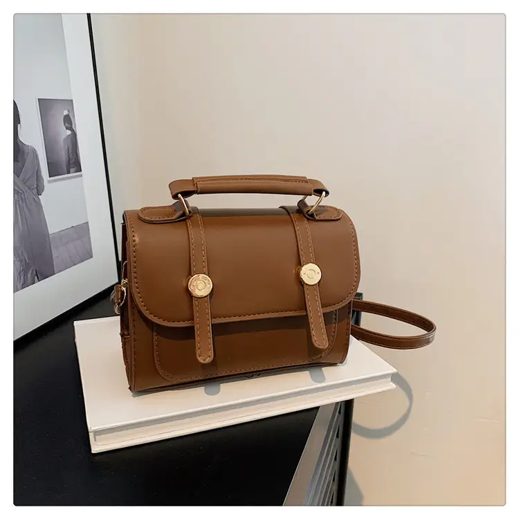 Black Retro Square Shoulder Bag 2024 Spring — feature 25