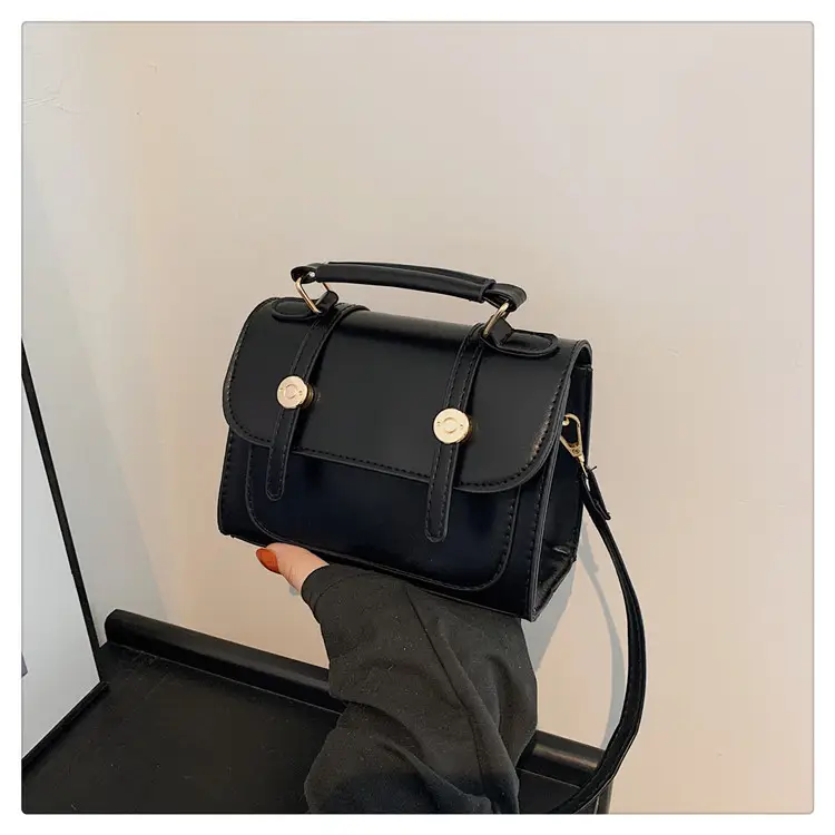 Black Retro Square Shoulder Bag 2024 Spring — feature 28