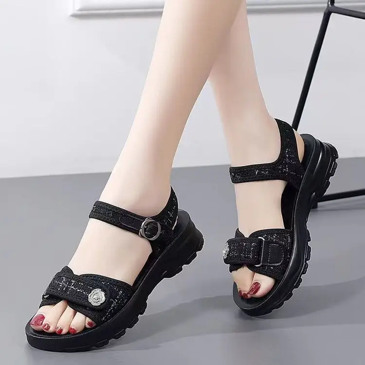 Thick-soled sandals and slippers for women's outdoor wear 2024 summer new style muffin beach shoes online popular thick-soled height-increasing slippers for women - Image 4