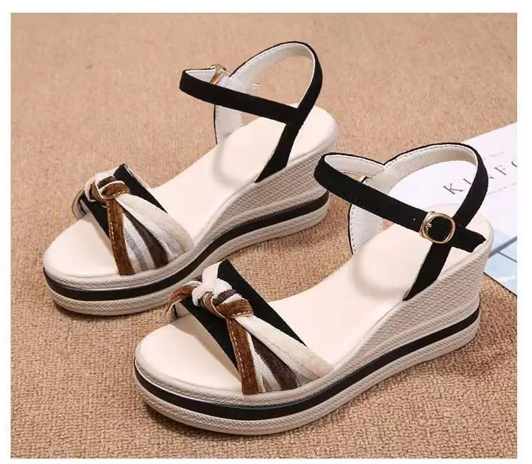 Leather Wedge Sandals Women's 2025 Summer New All-match Buckle High-heeled Thick Sole Increased Casual Outer Wear Sandals — feature 2