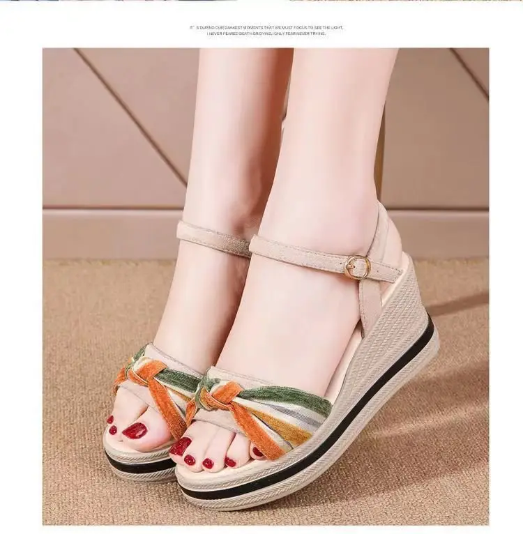 Leather Wedge Sandals Women's 2025 Summer New All-match Buckle High-heeled Thick Sole Increased Casual Outer Wear Sandals — feature 4