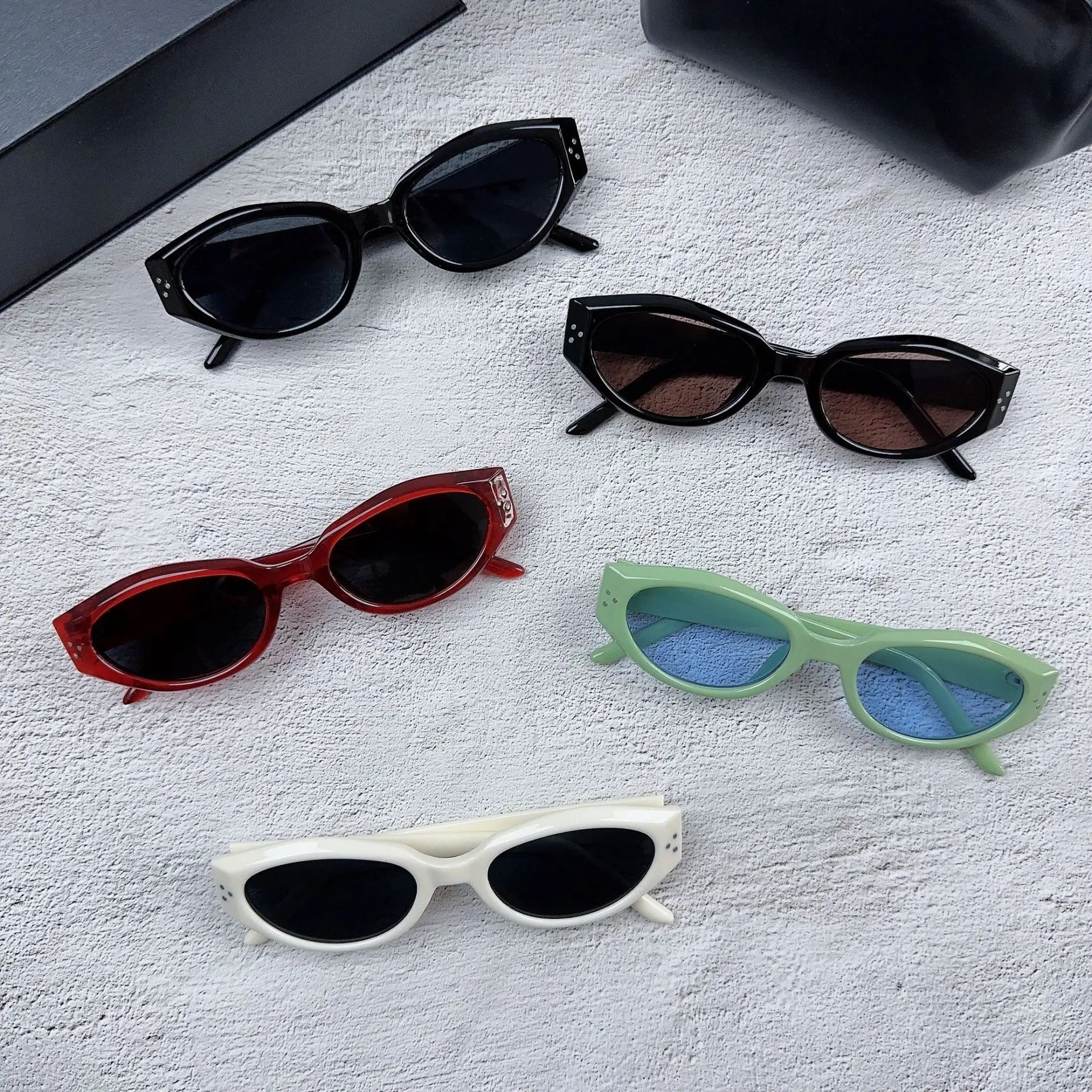Women's New Cat's Eye Sunglasses Small Frame Anti-UV - Image 7