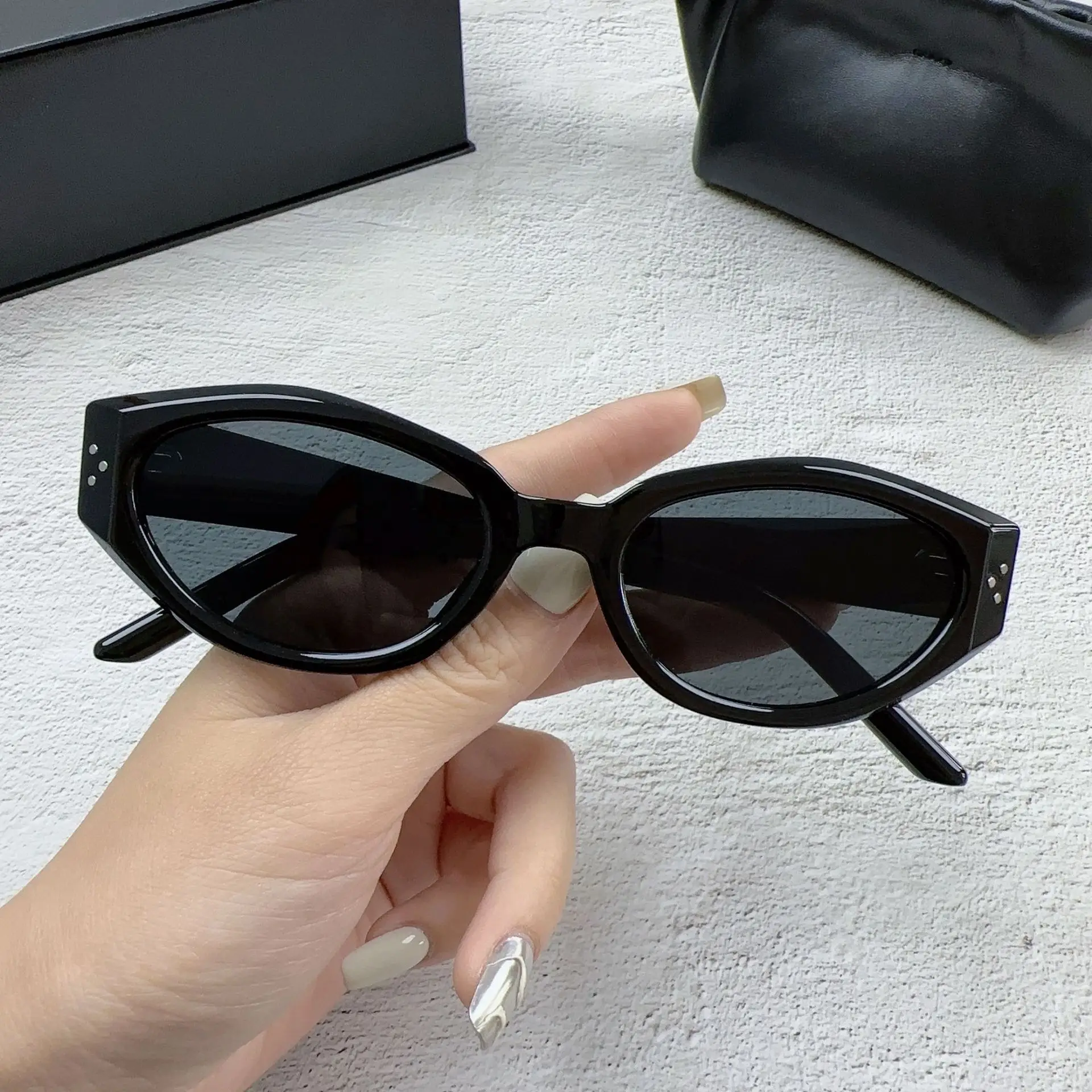 Women's New Cat's Eye Sunglasses Small Frame Anti-UV - Image 8