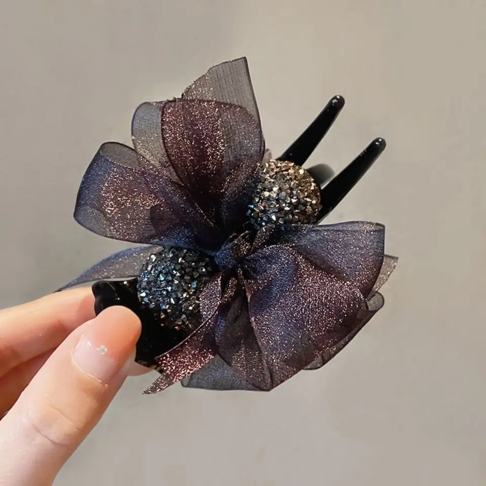 Gold Shark Clip for Women's Hairpin with Full Diamond Design — feature 5