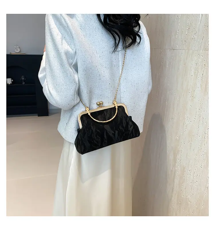 Black Velvet Gentle Lock Shoulder Bag for Women — feature 10