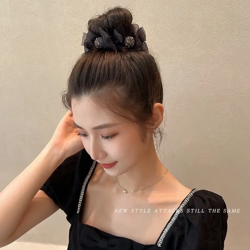 High Ponytail Hairpin with Sweet Balls Bow - Image 3