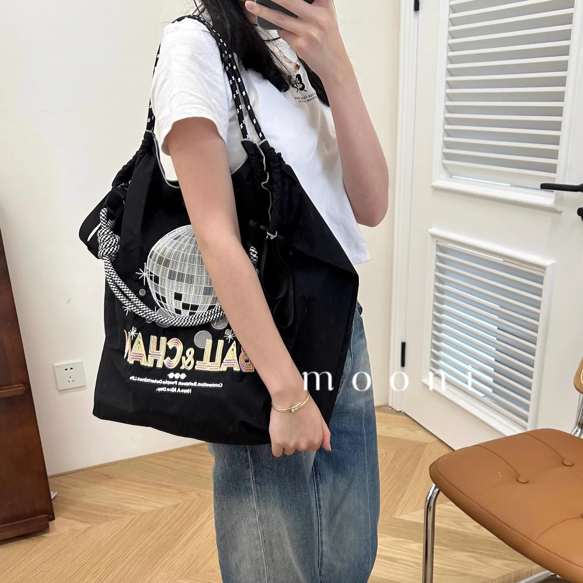 Green Embroidered Shoulder Bag for Women - Image 107