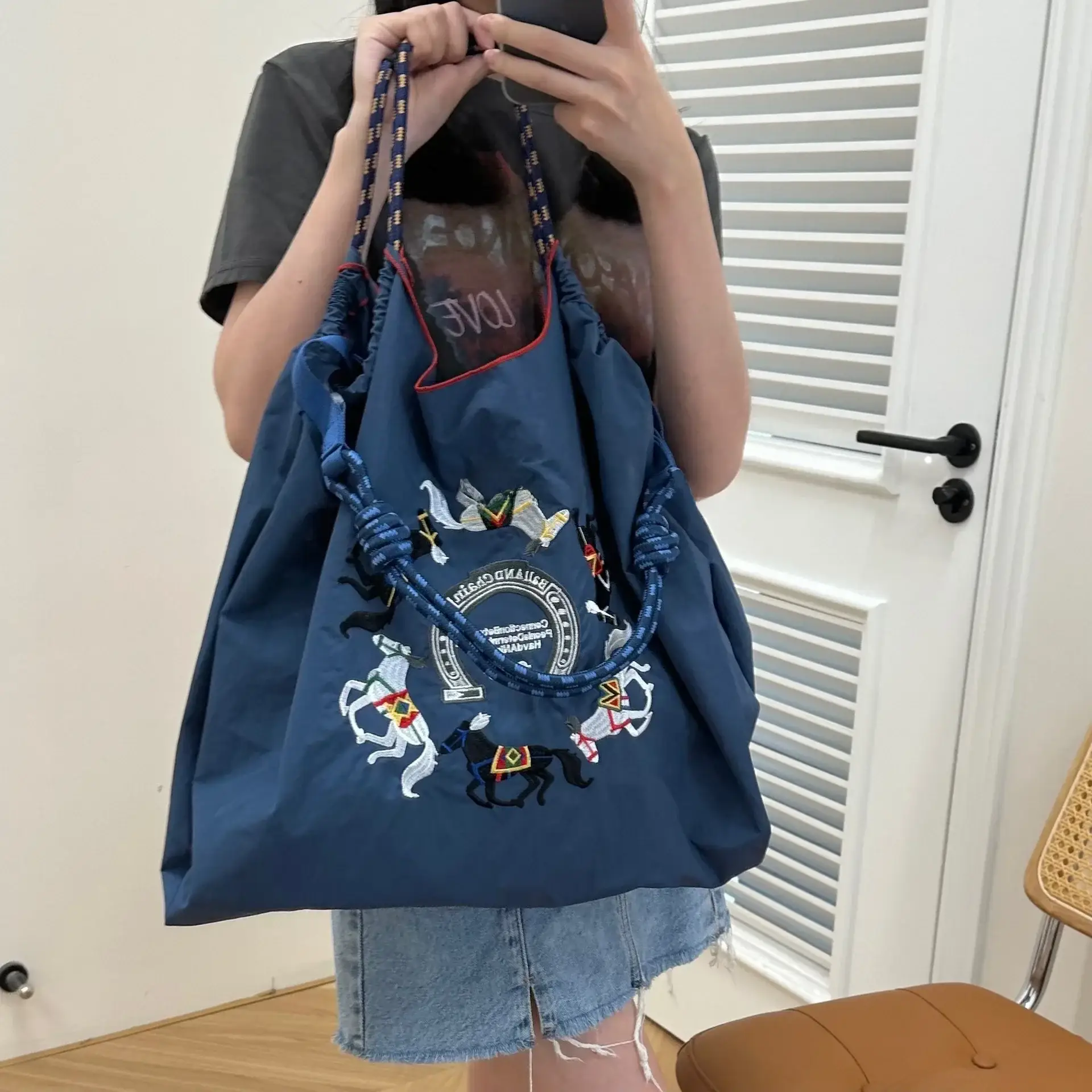 Green Embroidered Shoulder Bag for Women - Image 27