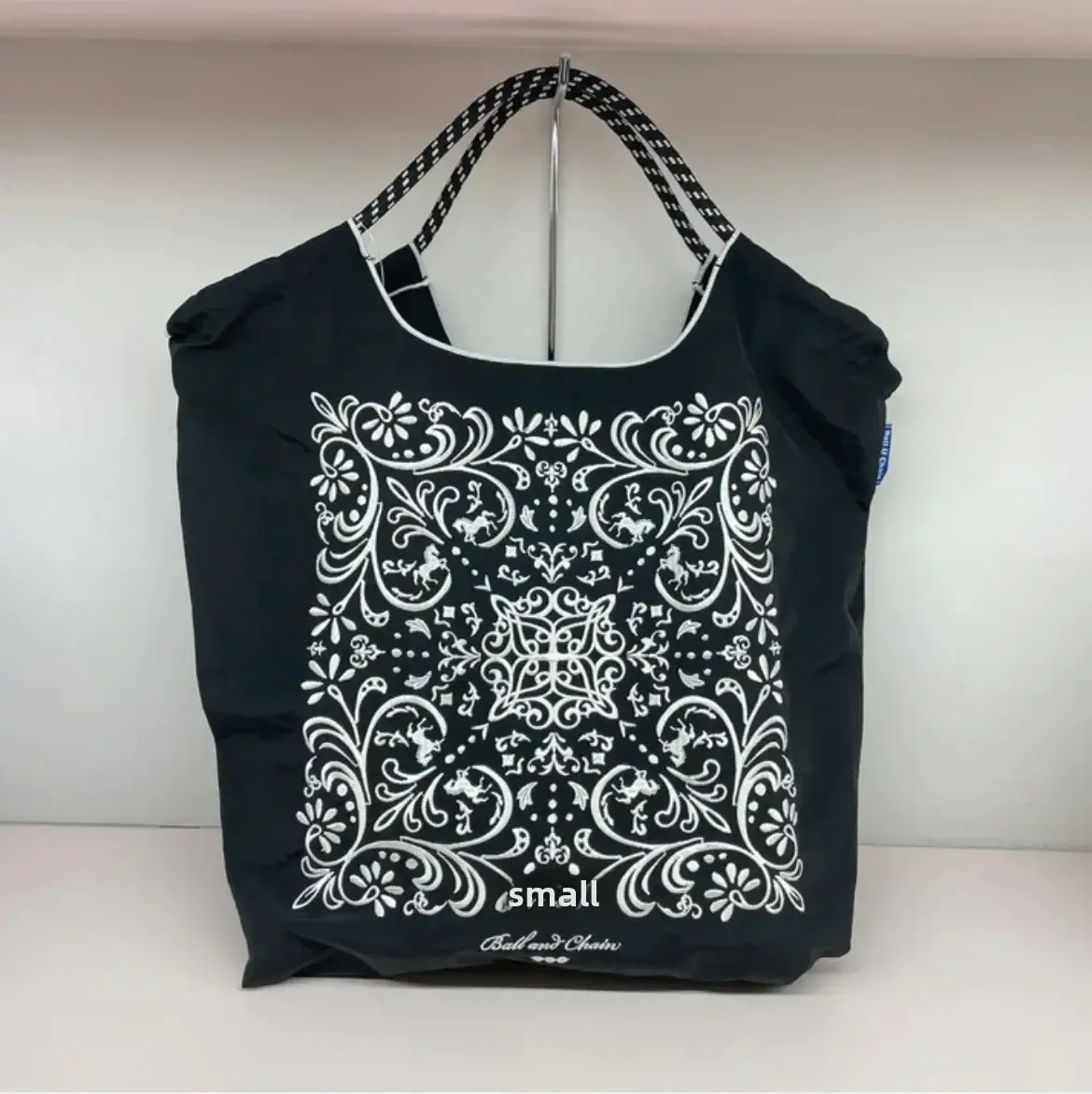 Green Embroidered Shoulder Bag for Women - Image 64