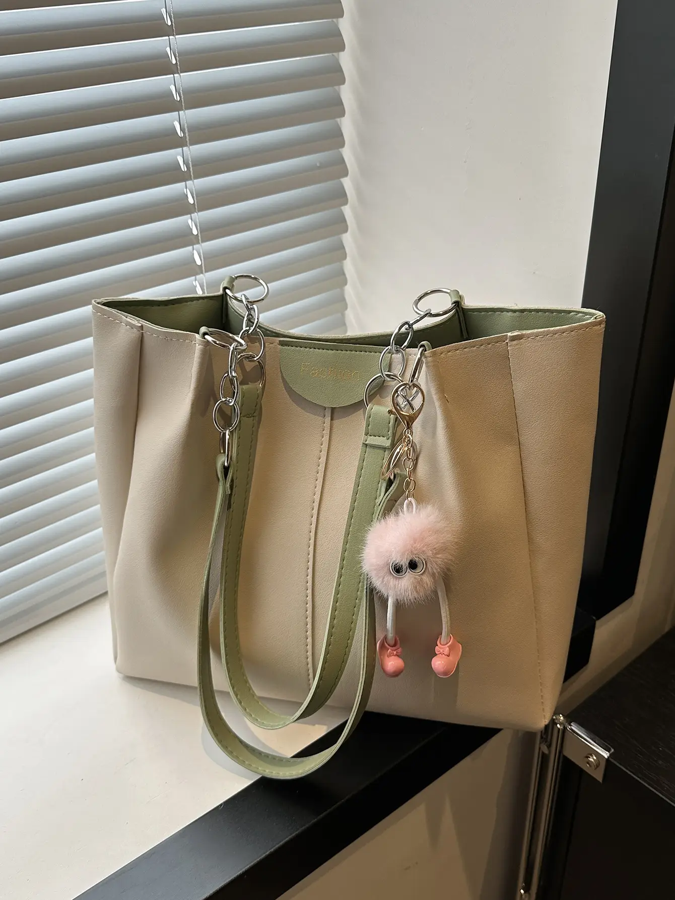 Women's Large Capacity Shoulder Bag Beige 2024 - Image 5