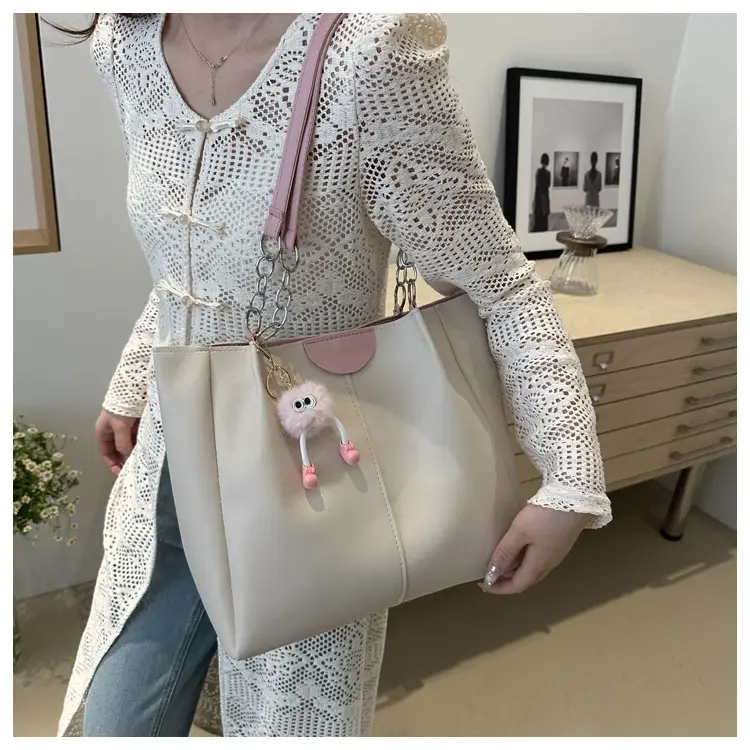 Women's Large Capacity Shoulder Bag Beige 2024 — feature 9