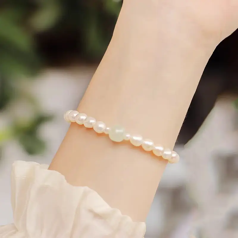 Freshwater Pearl Bracelet for Women's Elegant Summer Wear