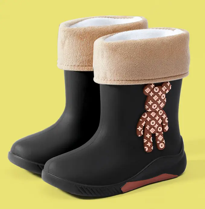 Japanese-Style Children's Rain Boots Thickened Non-Slip Outdoor Wear for Girls Students Baby Cute Bear Rain Shoes Women's Fashion Water Shoes - Image 4