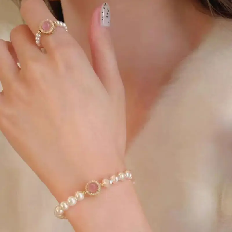18k Gold Pearl Bracelet for Women - Image 3