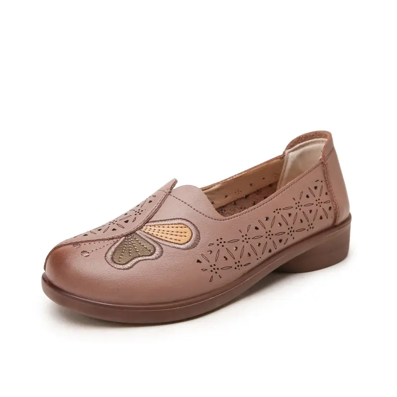 Popular Mom Shoes, Summer Style Flats, Middle-Aged and Elderly Women's Flat Non-Slip Shoes, Summer Genuine Leather Sandals, Hole-Style Sandals - Image 9