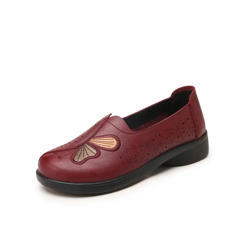 Popular Mom Shoes, Summer Style Flats, Middle-Aged and Elderly Women's Flat Non-Slip Shoes, Summer Genuine Leather Sandals, Hole-Style Sandals - Image 4