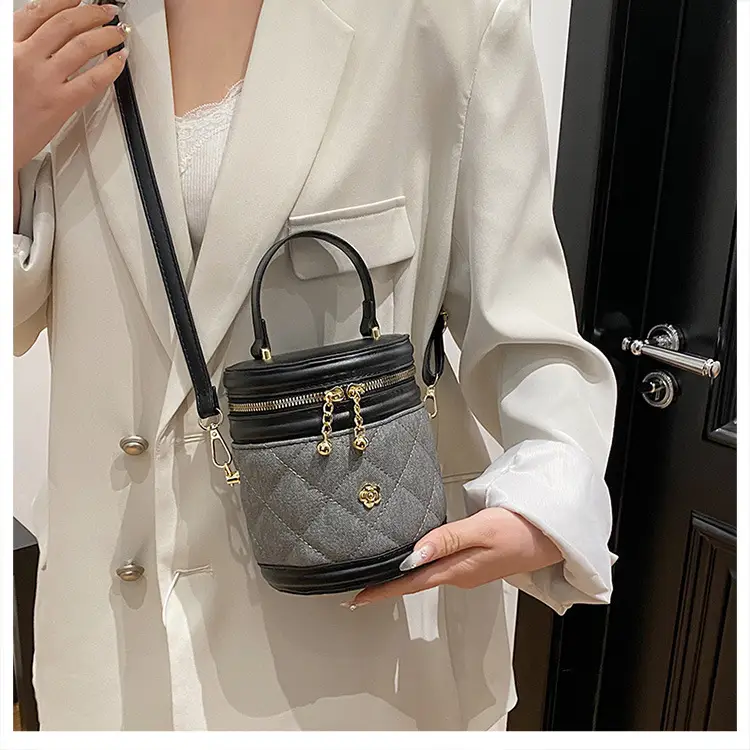 2024 Rhombic Crossbody Bag Women's Rhombic Gold Zip — feature 19
