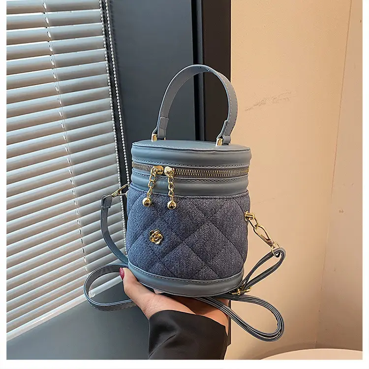 2024 Rhombic Crossbody Bag Women's Rhombic Gold Zip — feature 20