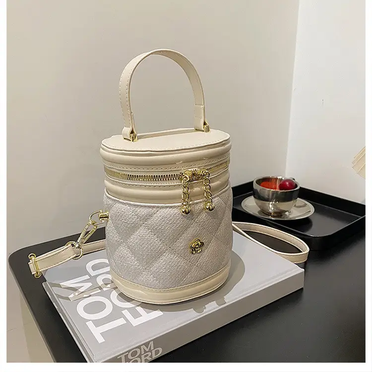 2024 Rhombic Crossbody Bag Women's Rhombic Gold Zip — feature 26