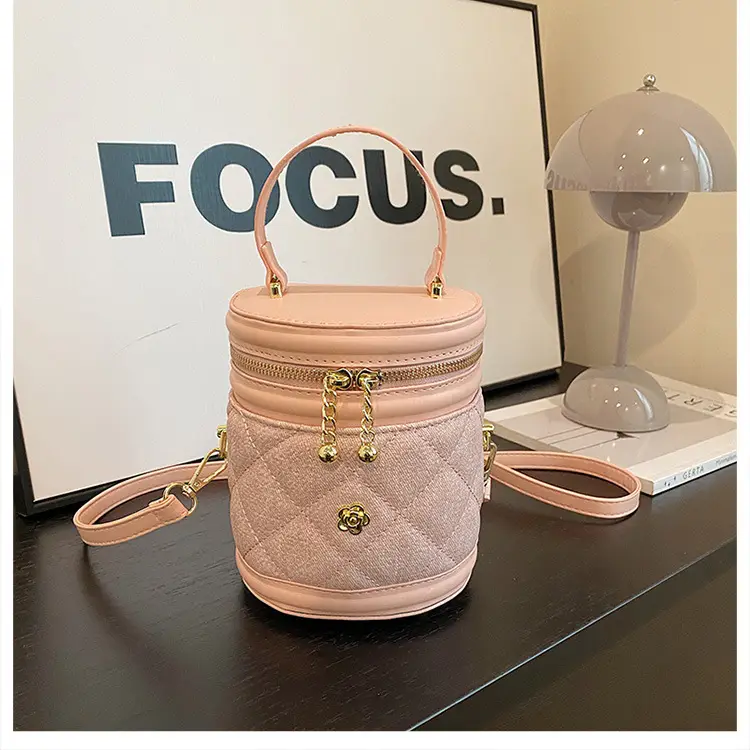 2024 Rhombic Crossbody Bag Women's Rhombic Gold Zip — feature 29