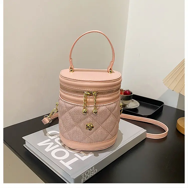 2024 Rhombic Crossbody Bag Women's Rhombic Gold Zip — feature 30