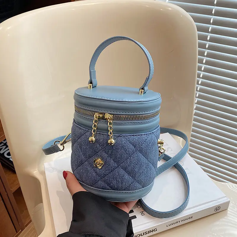 2024 Rhombic Crossbody Bag Women's Rhombic Gold Zip - Image 2