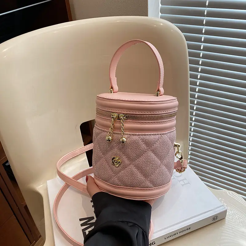 2024 Rhombic Crossbody Bag Women's Rhombic Gold Zip - Image 3